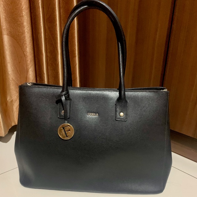 Preloved FURLA Linda bag Large ORI 100%