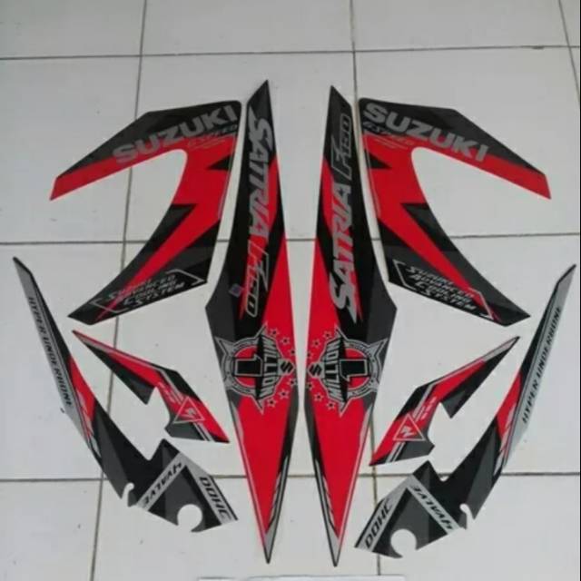Striping satria fu 2014 hitam merah