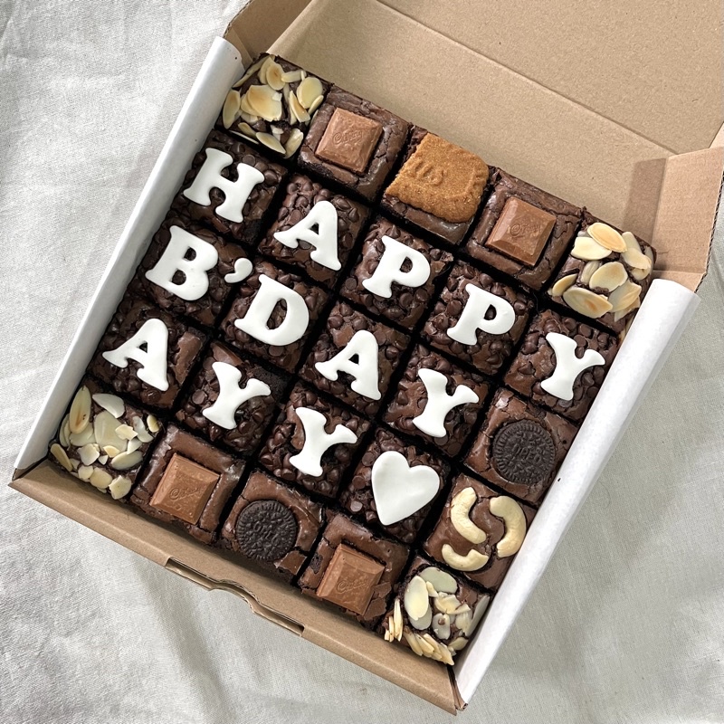 

Skat Brownies Custom Tulisan Birthday / Ulang Tahun (Baca Deskripsi)