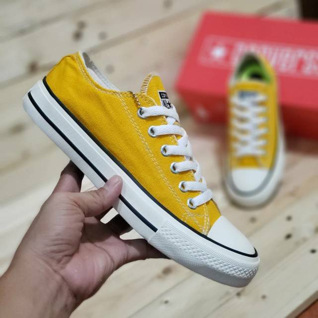 Converse klasik 70's Low. Size 36-40. Free Kaos Kaki