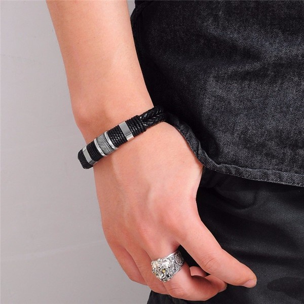 Gelang Bahan Kulit Alloy Warna Hitam Coklat Ukuran 21cm Untuk Pria