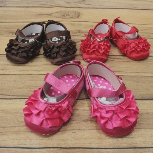 Sepatu Prewalker Casual Anti Selip Aksen Bunga untuk Bayi Perempuan 0-18 bulan Polka motif Pita Renda