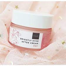 day cream brightening scarlett/night cream brightening scarlett/pelembab wajah/pemutih wajah/alami/o