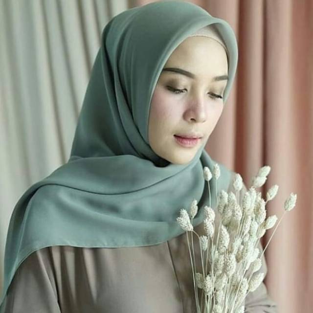 Bella Square Kerudung Hijab Murah kualitas baik warna mint / tidak terawang / bahan kualitas baik
