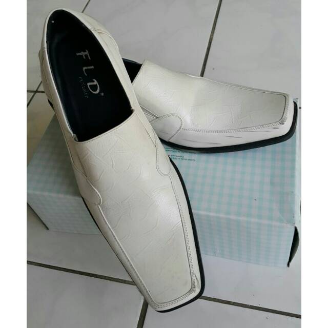 Sepatu pria formal/ casual original FLD Men Shoes