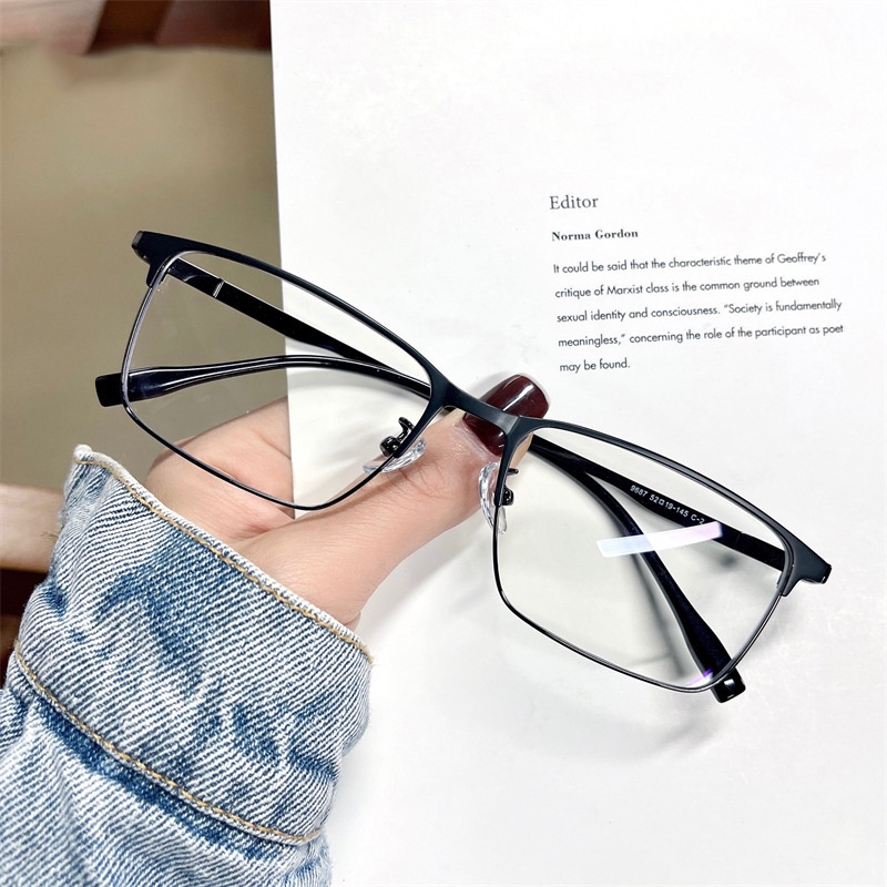 （YUZHU）COD Gaya Retro Setengah Bingkai Logam Bingkai Persegi Kecil Kacamata Kepribadian Fashion Sederhana Kacamata Anti Cahaya Biru