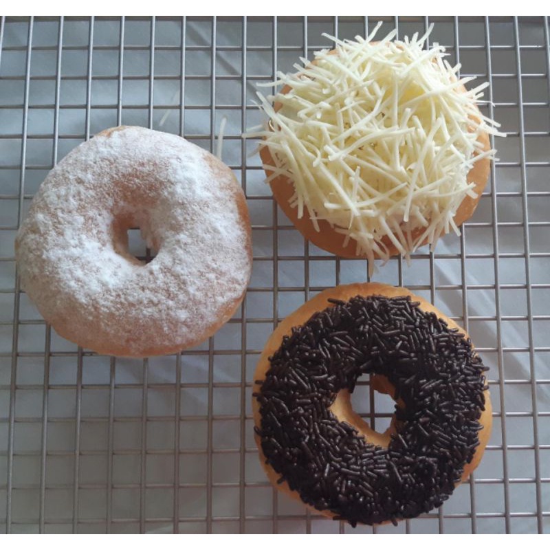 

Donat Kentang Mix Topping