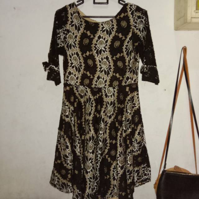 Dress brokat hitam preloved