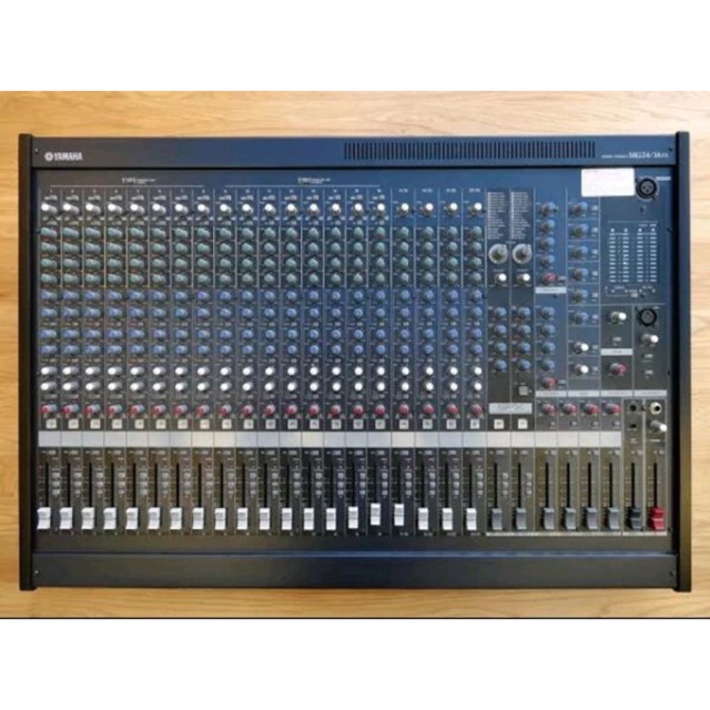 Mixer audio Yamaha MG24/14 FX  MG 24/14FX ( 24 Channel )