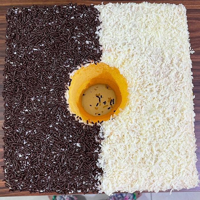 

Chiffon Cake Kotak + Topping