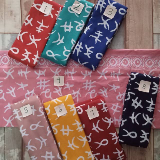 Batik cap. Motif aksara