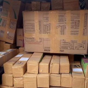

Kardus Packing Tebal untuk muatan 1 kg keatas demi keamanan di perjalanan