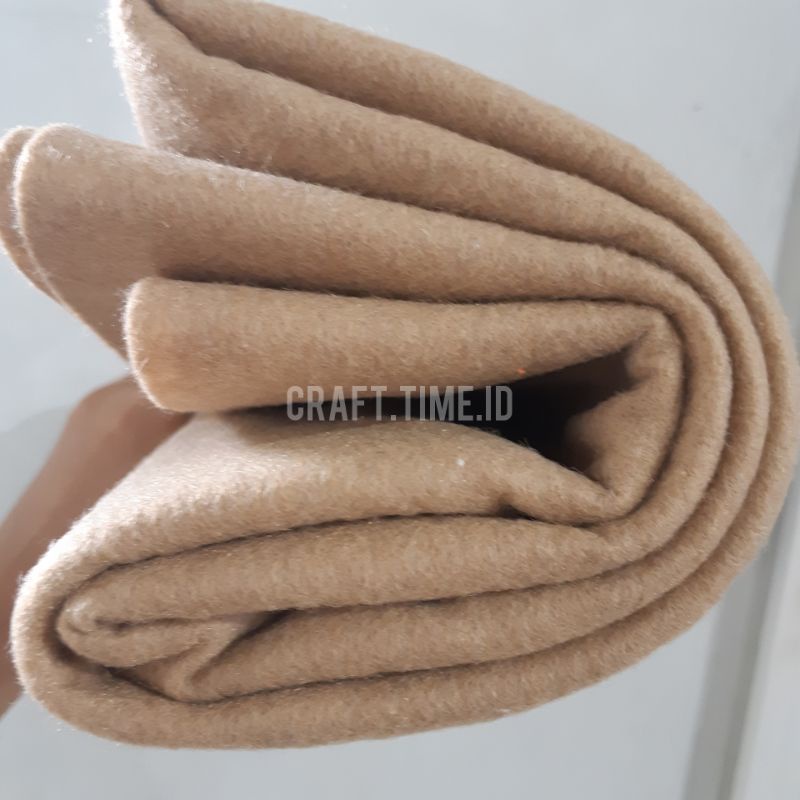 KAIN FLANEL / FELT IMPOR TEBAL 1 METER-SANDY (COKELAT SUSU)