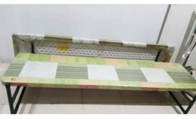 Meja makan lipat Ace Hardware