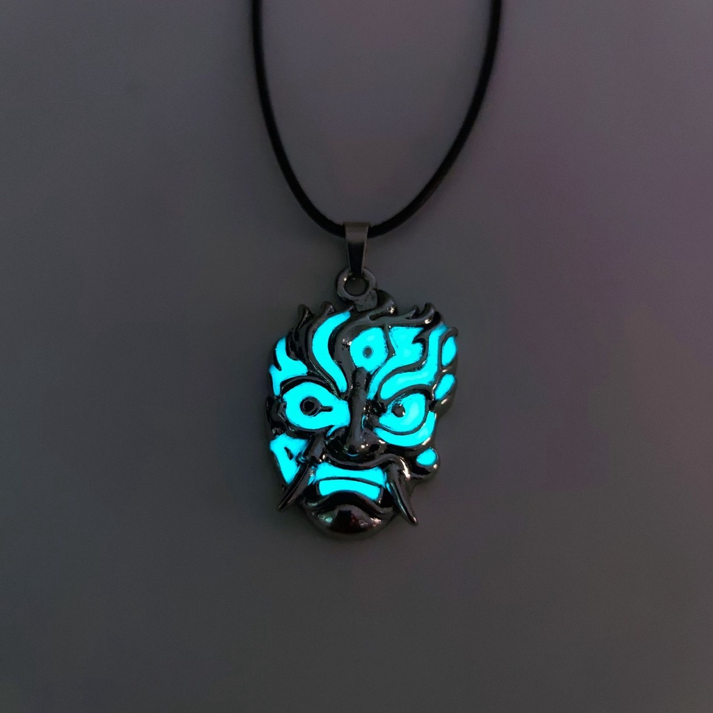 2022 Kalung Liontin Topeng Hantu luminous Gaya Punk Untuk Pria