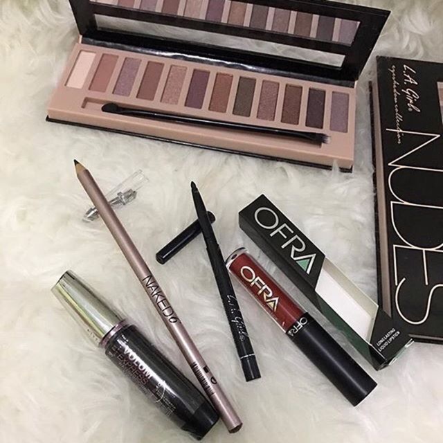 Paket eyeshadow LA GIRL