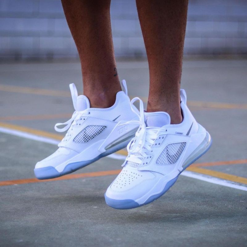 NIKE JORDAN 270 MARS LOW “WhiteMetallicSilve