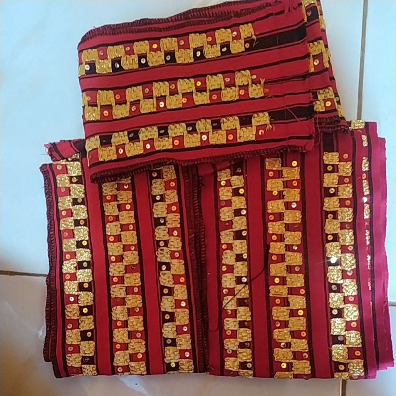 Bisban / Selendang Tapis Lampung Motif Abung Murah-3 Catur Merah