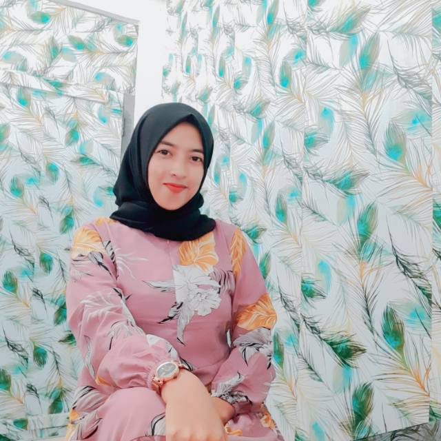riyanti_halalone