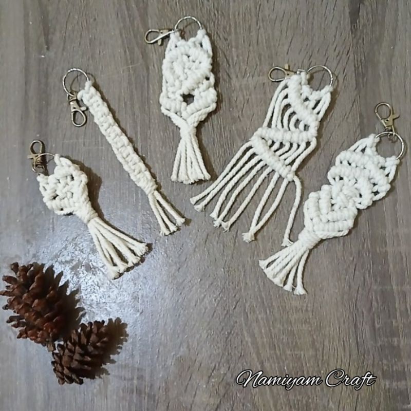 Gantungan Kunci Aesthetic | Souvenir Gantungan Kunci | Macrame Keychain