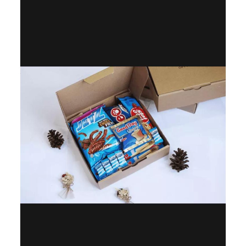 

Snack/Snack box/Giftbox/kado wisuda/kado sidang/Kado ulang tahun