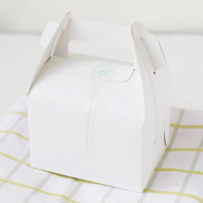 

Favorit] Gable Box White | Kraft Box White | Paper Bag Box Souvenir Small