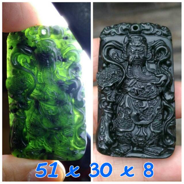 Liontin natural black jade kwan kong