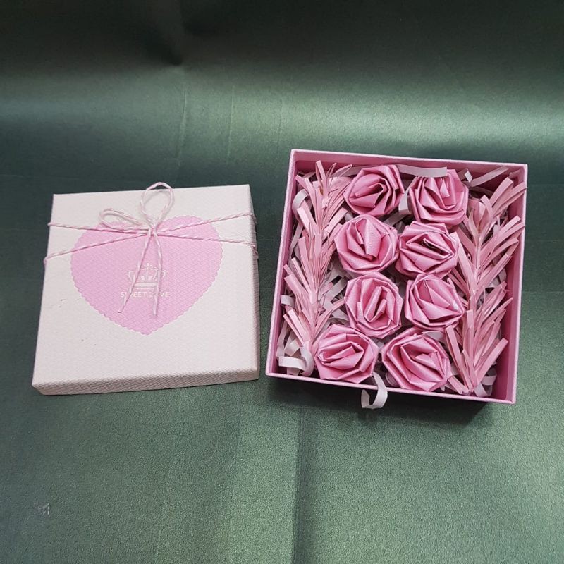 Kotak Kado Bunga Valentine / Love Box Flower / Hadiah anniversary / ulangtahun unik S1