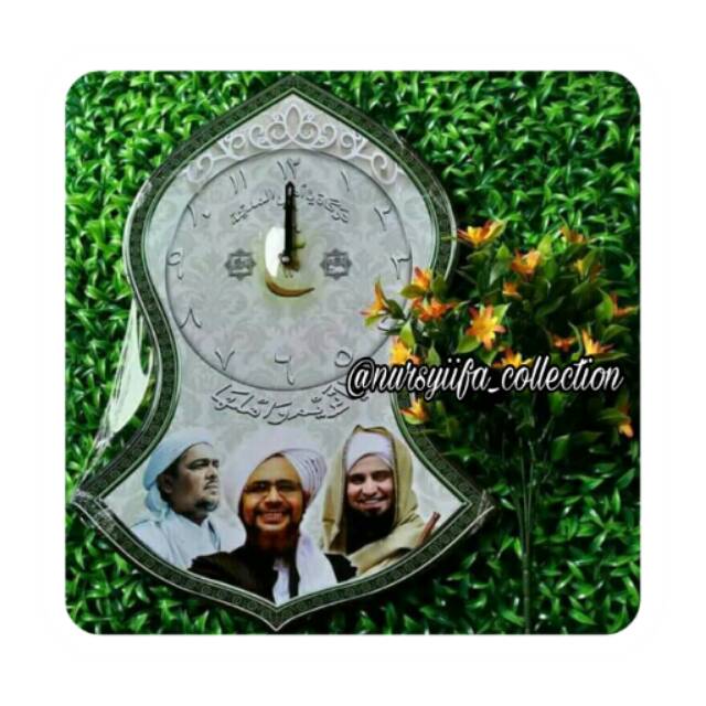 Jam Unik / Jam Dinding Terompah / Hiasan Dinding