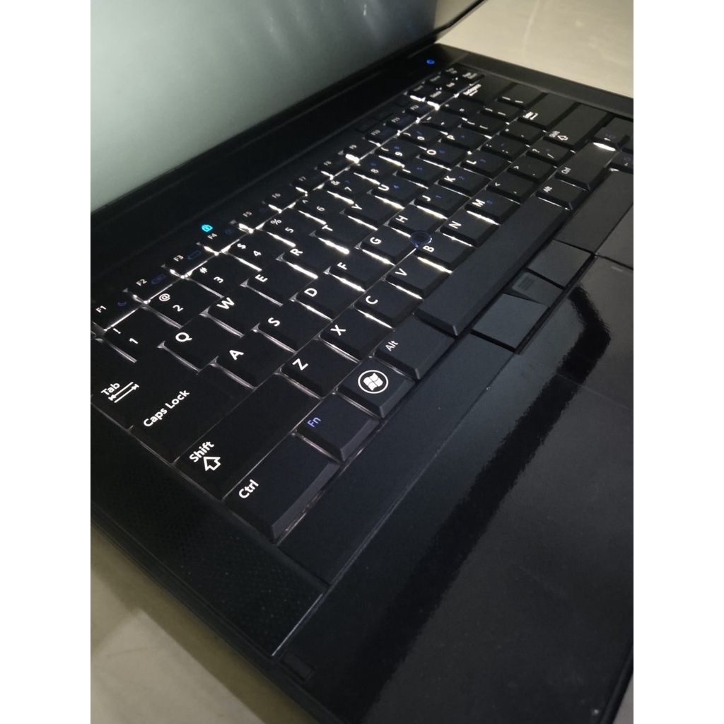 laptop Leptop Seken second  DE  Latitude E6410 14 INC core i5 ram 4gb hdd 500gb 1 jutaan 1jutaan 4 gb murah bagus