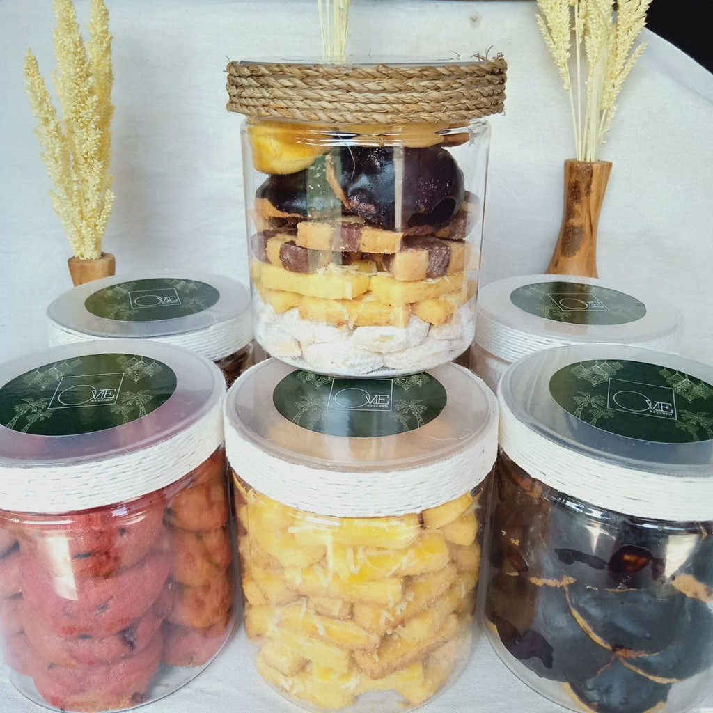 

Kue Kering by Ouvie Kitchen