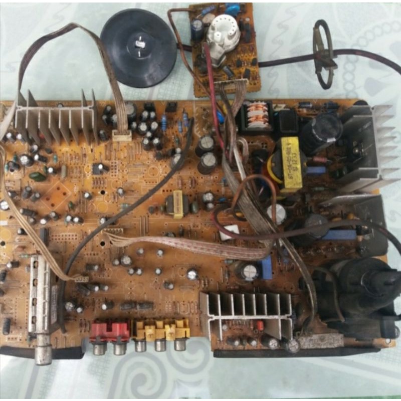 mesin TV 21" slim POLYTRON tanpa EW