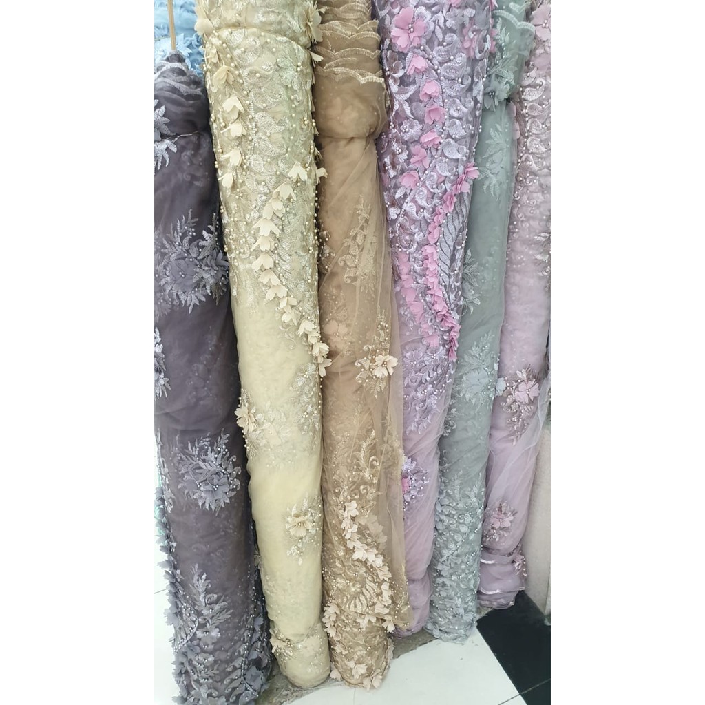 Tille Kebaya Warna