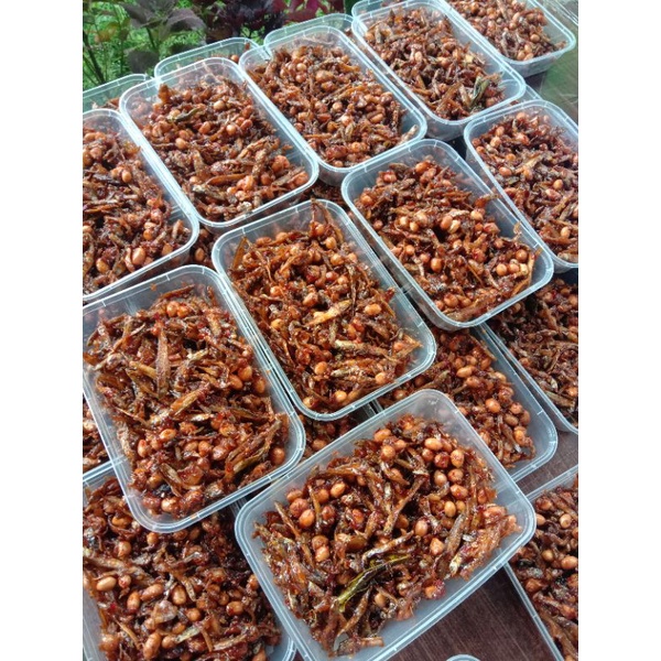 

sambal goreng kering teri kacang