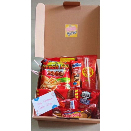 Kado/hampres/Gift Box Snack Ulang tahun, Wisuda, dll custom ucapan