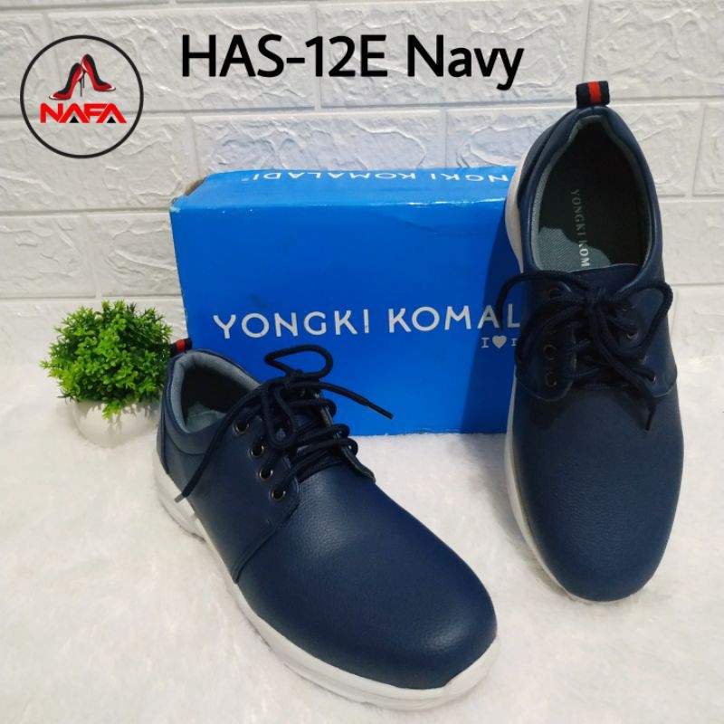 sepatu pria tali yongki komaladi navy hitam sz 39-43