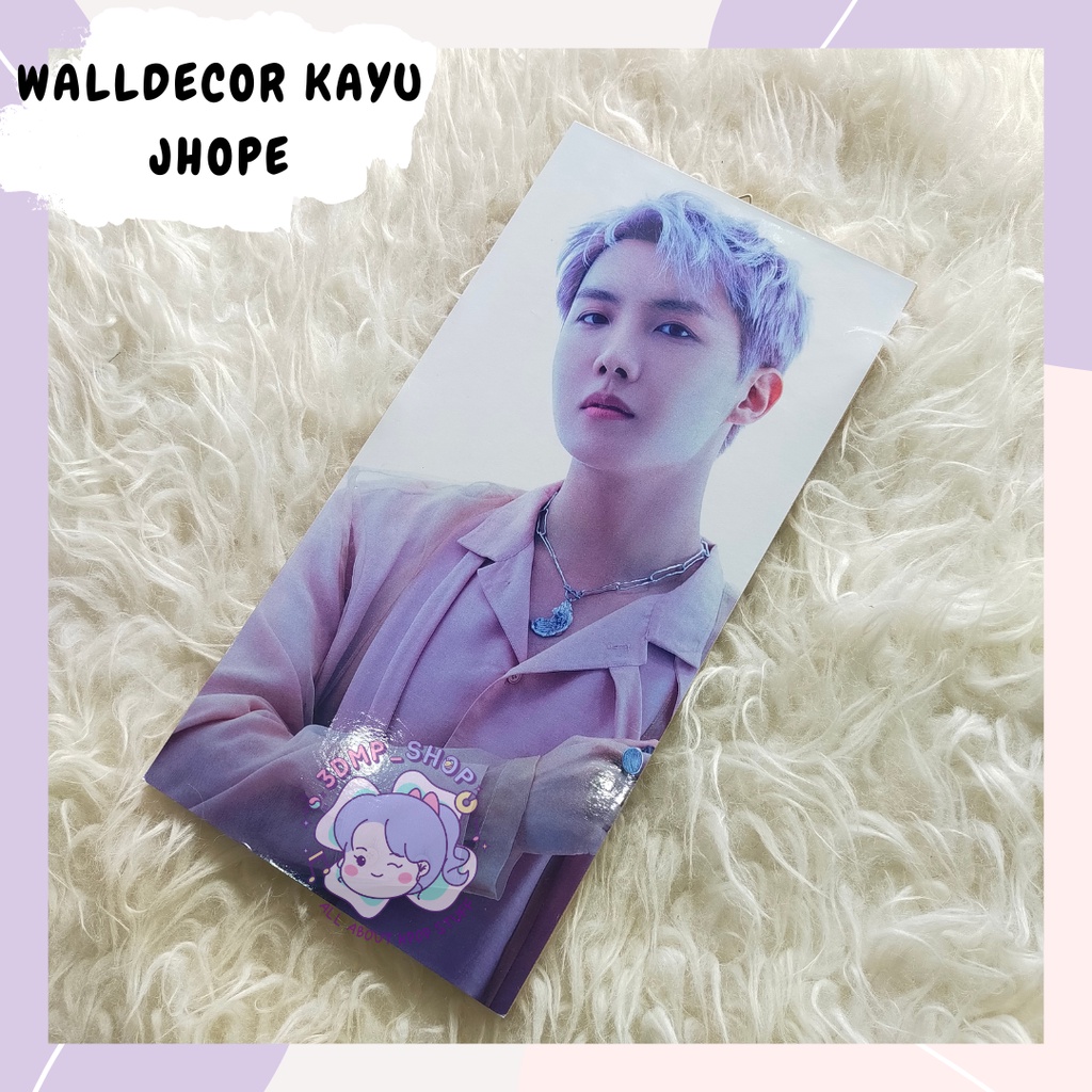 WALLDECOR KAYU BTS