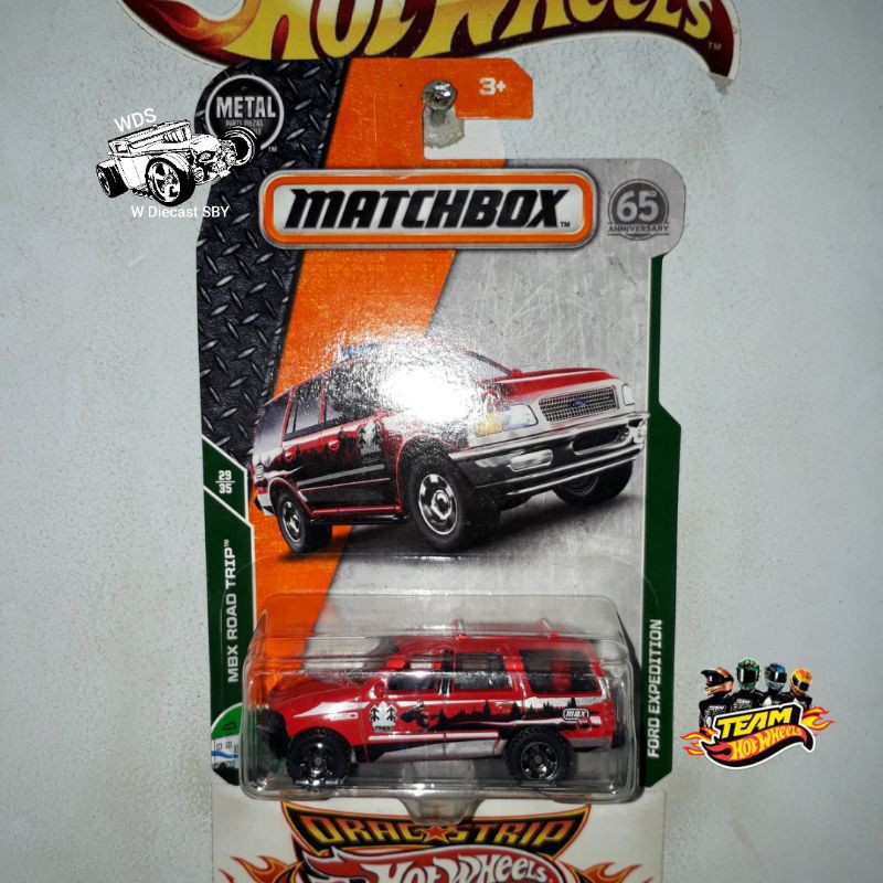 Matchbox MBX Ford Expedition Red Mainan Mobil Hobi Diecast