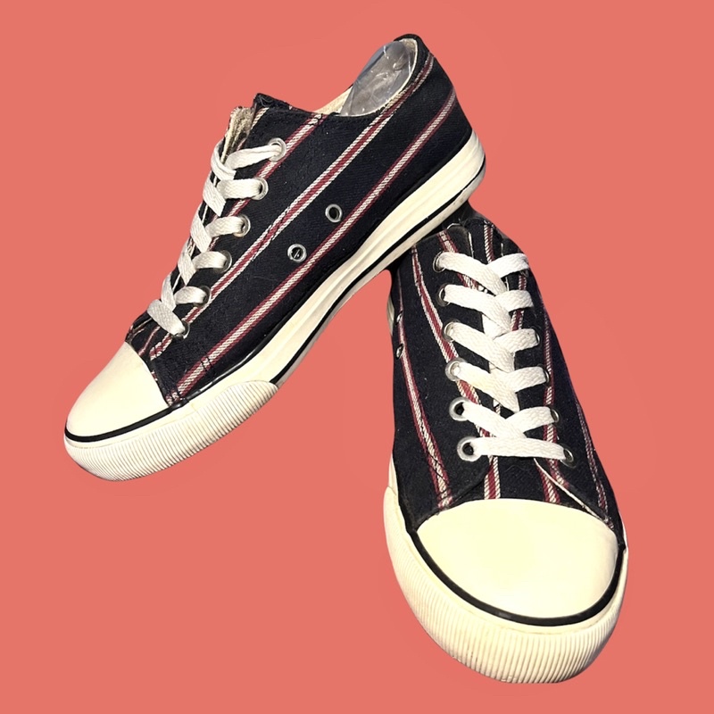 PRELOVED - ORI Sepatu Rubi / Sepatu Tali / Sepatu Garis-Garis / Sepatu Wanita / Sneakers / Rubi Shoe