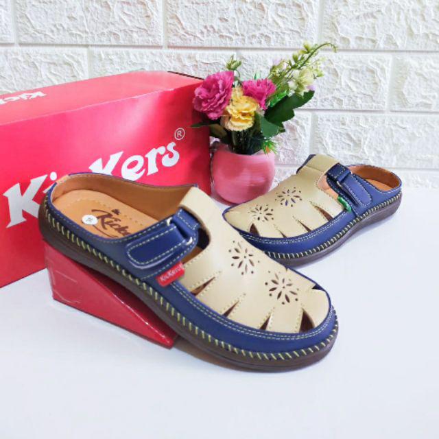 Sandal slop kickers wanita kode kc-KC 05 navy cream