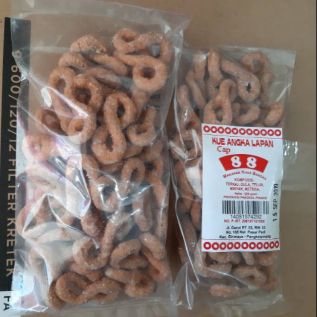 

Kue angka 8 khas bangka