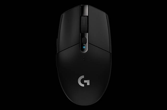 Logitech G304 Lightspeed Wireless Gaming Mouse