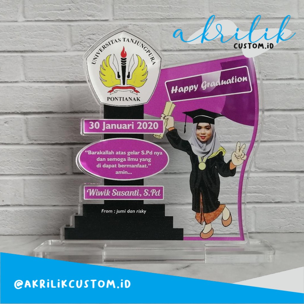 

Plakat akrilik Custom kado wisuda design SESUKAMU