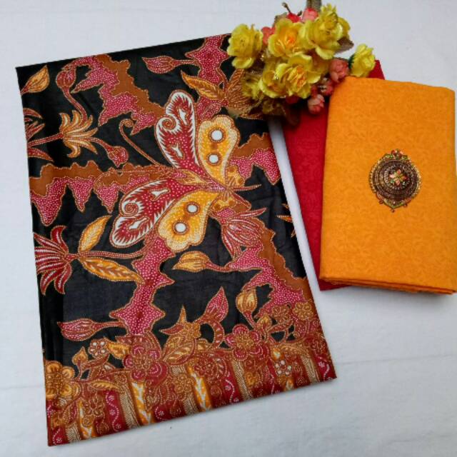 Boetik Bateeqkoe Online menjual berbagai kain batik dg kualitas no 1 dan harga murah meriah