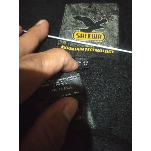 jaket outdoor second salewa bekas