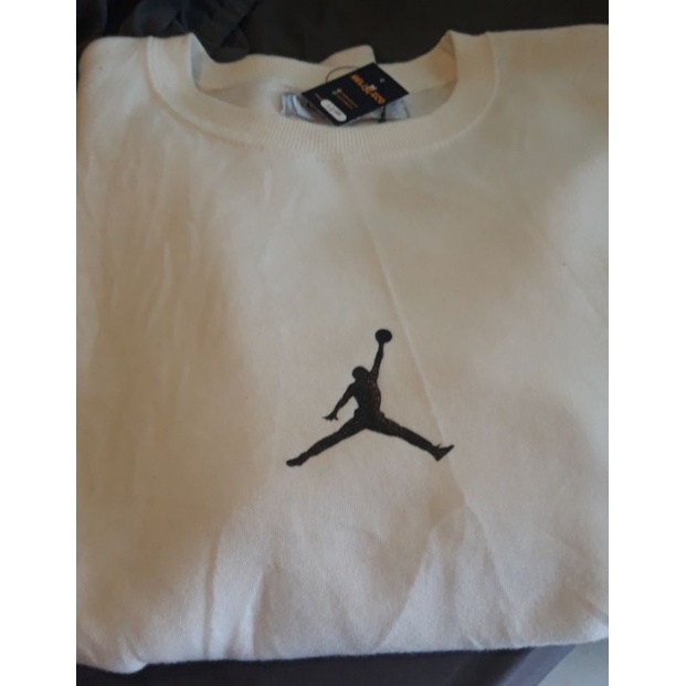 CREWNECK JORDAN PUTIH