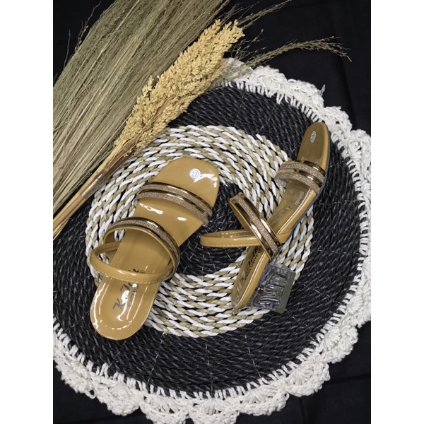 Sendal Tumit Kaca Anak