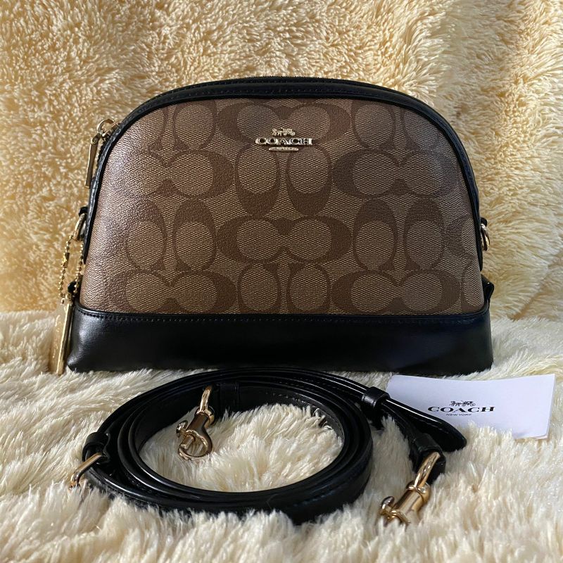 PRELOVED Coach Cassidy black top handle