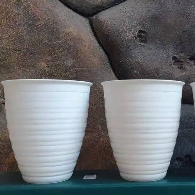 Pot bunga tawon ukuran 15 - pot minimalis