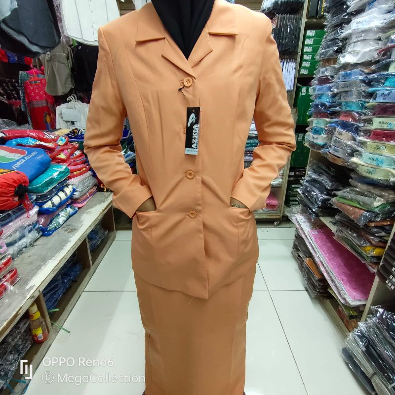 SETELAN ROK BAJU DHARMA WANITA